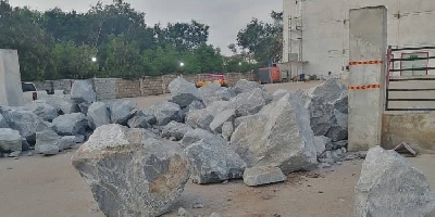 Weija: West Hills Mall Manager arrested for blocking China Mall entrance with stones