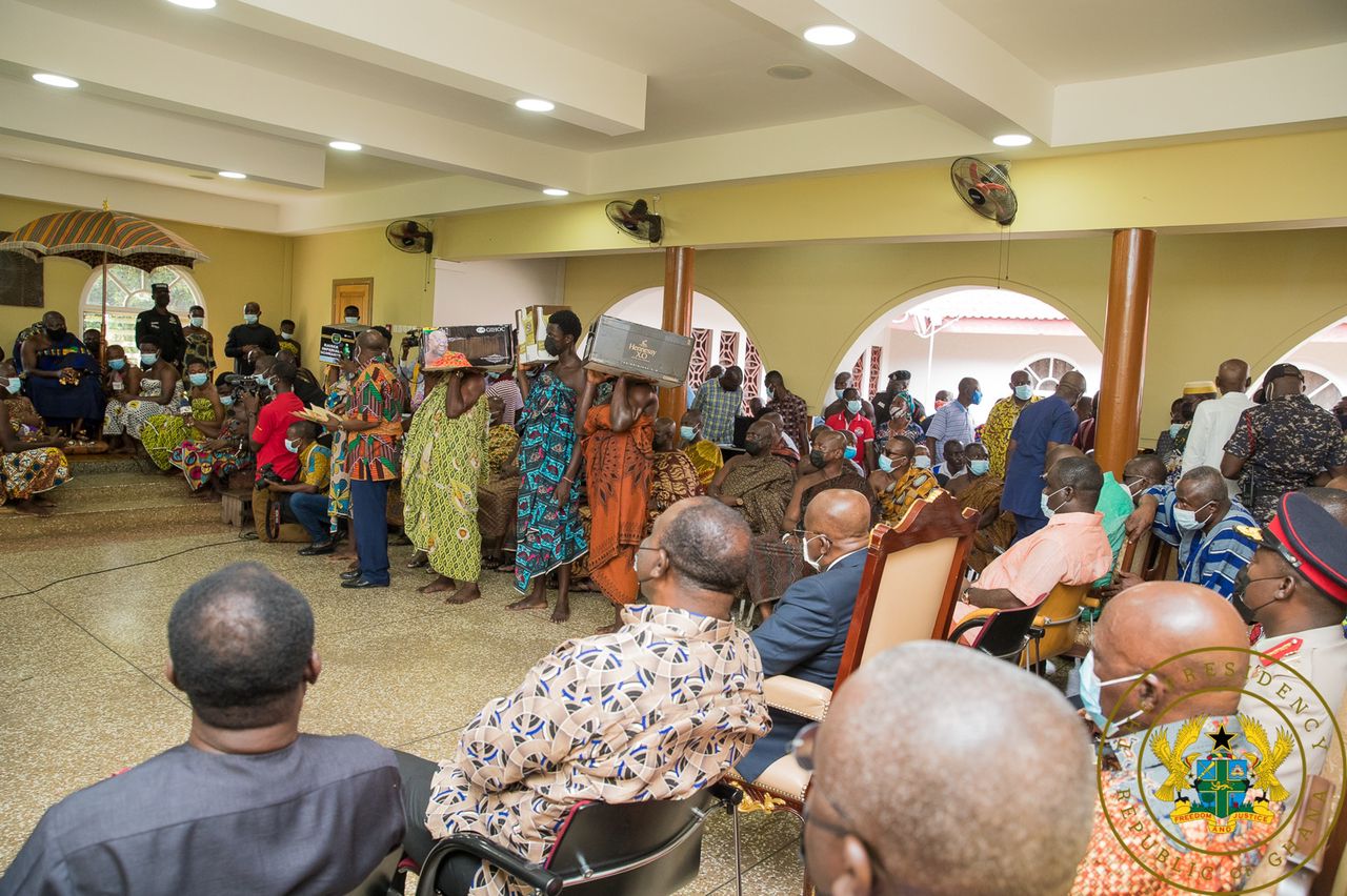 Otumfuo warns Akufo-Addo against fake feedbacks from appointees