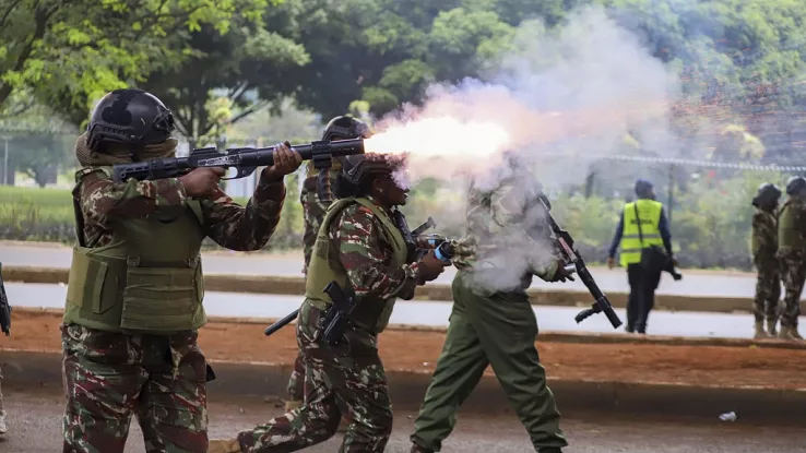 Kenyan police fire tear gas as crowds call for Ruto to resign