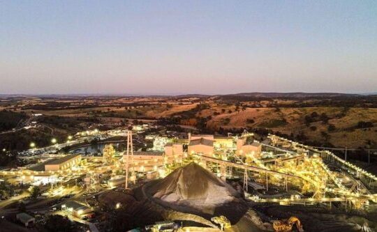 Newmont halts Cadia gold mine after earthquake